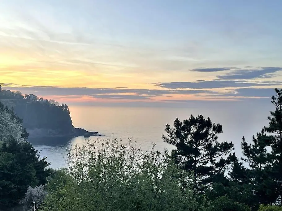 Monte Y Playa Junto Al Mar Villa Mutriku Holiday home